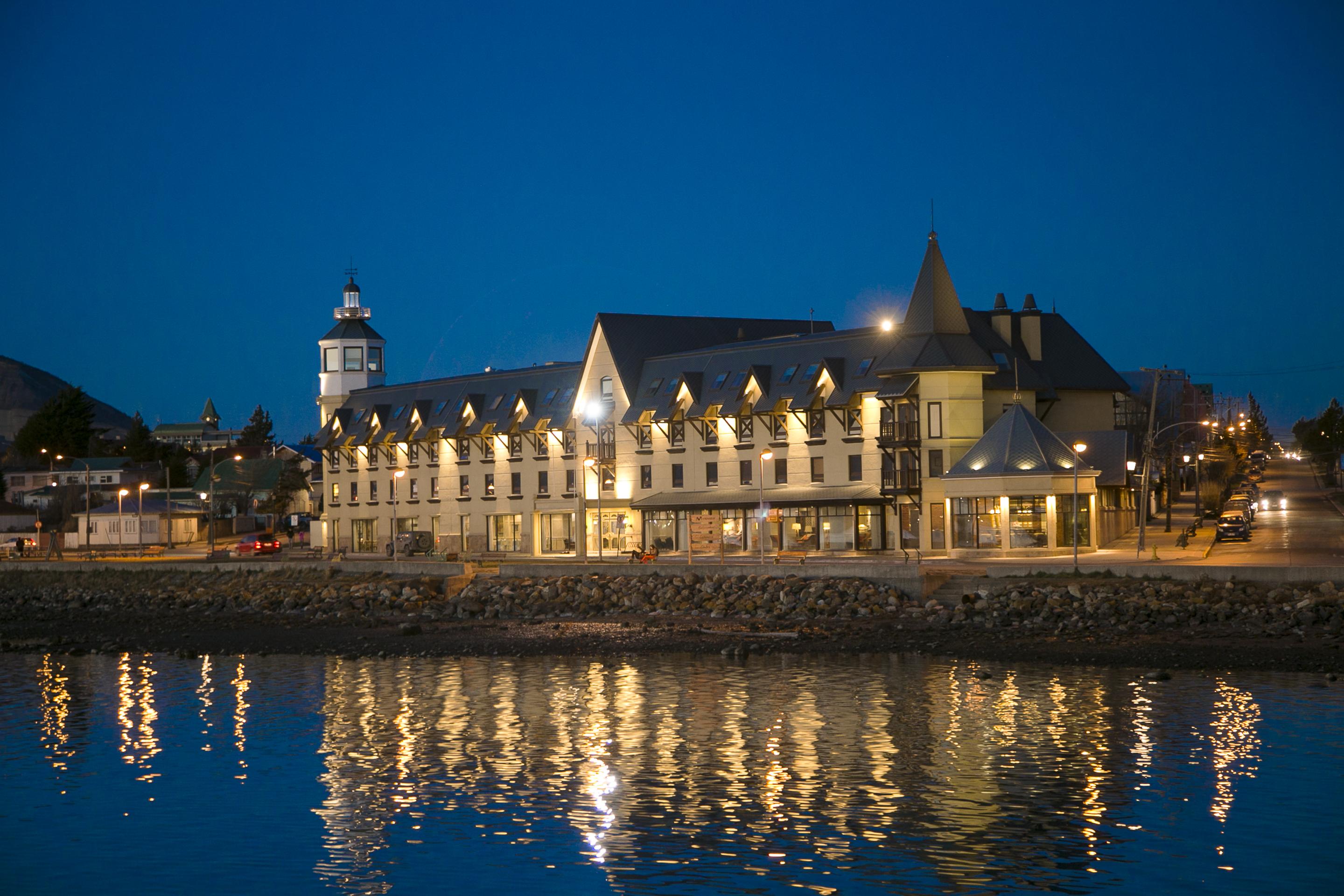 Hotel Costaustralis Puerto Natales Bagian luar foto